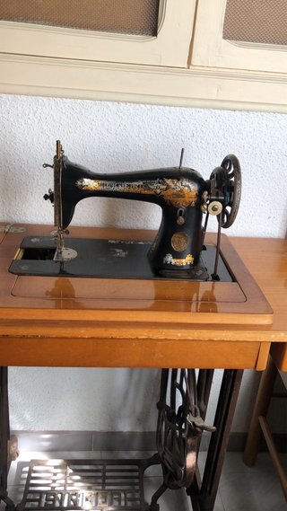MAQUINA DE COSER