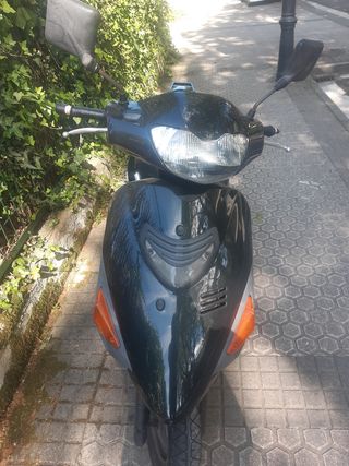 SUZUKI AN 125 cc.