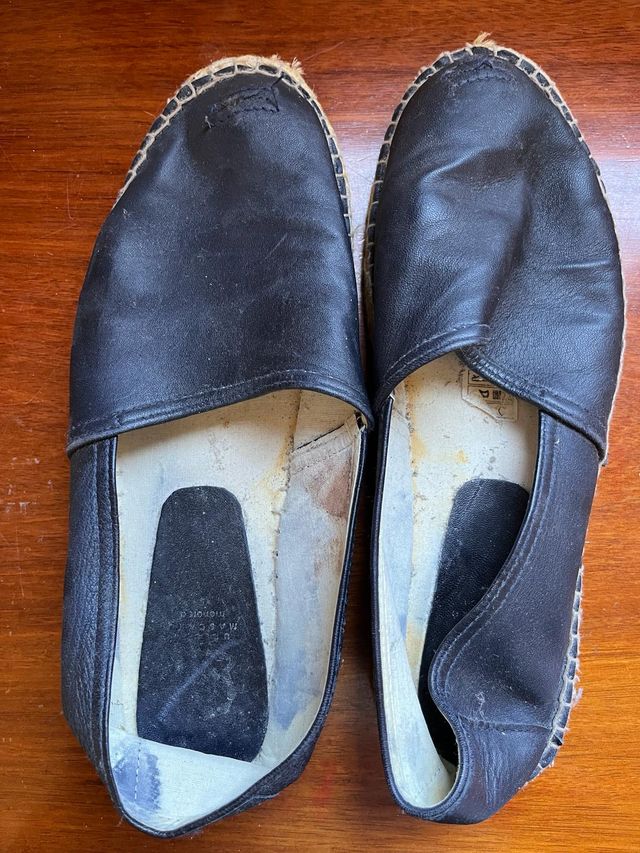 ALPARGATAS "MASCARÓ" CUERO AZUL MARINO