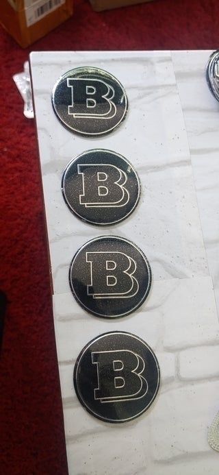 Pegatinas 56 mm para tapabuje 4 pcs X 8€ adhesivo