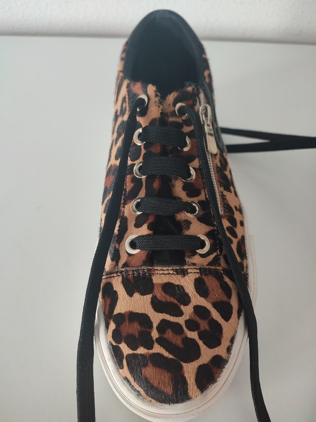 Sneakers animal print Stradivarius 39
