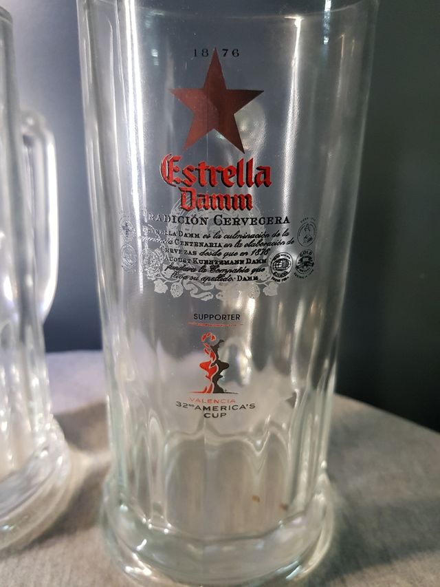 2 boccali da birra Estrella Damm