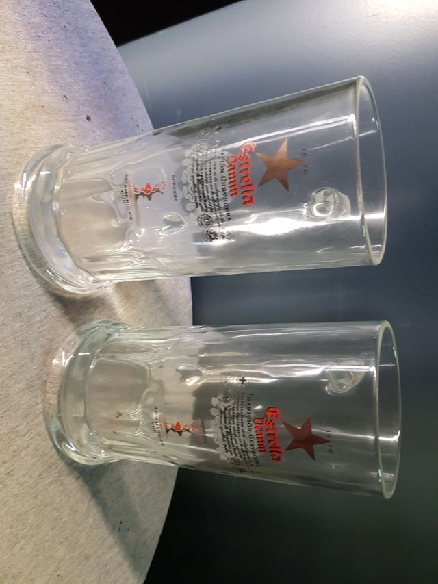 2 boccali da birra Estrella Damm