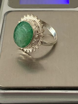ANILLO PLATA RODIADA CON ESMERALDA 