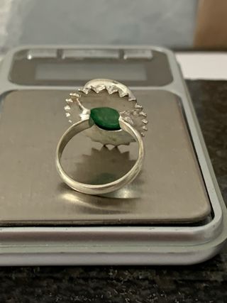 ANILLO PLATA RODIADA CON ESMERALDA 