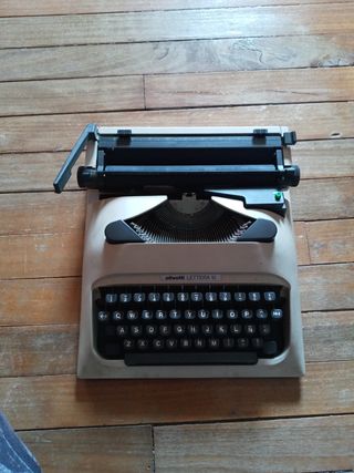 maquina de escribir olivetti lettera 10
