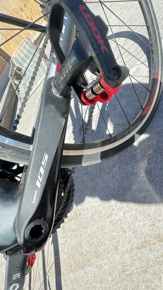 BICICLETA GIANT ADVANCED CARBONO y RODILLO