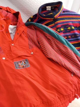 Lote de dos prendas deportivas de hombre y mujer