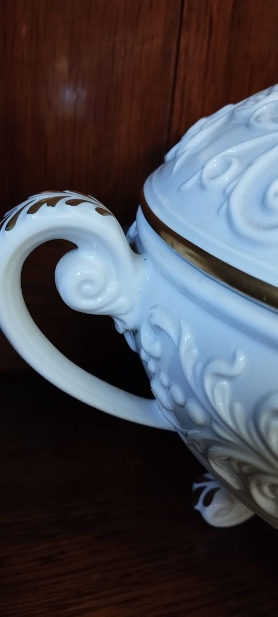 zuppiera Capodimonte