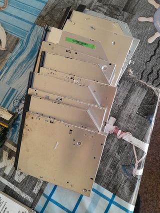 Lote de repuestos para portátiles antigu