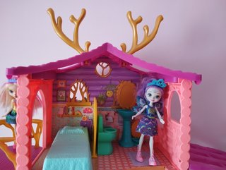 Casita de las enchantimals