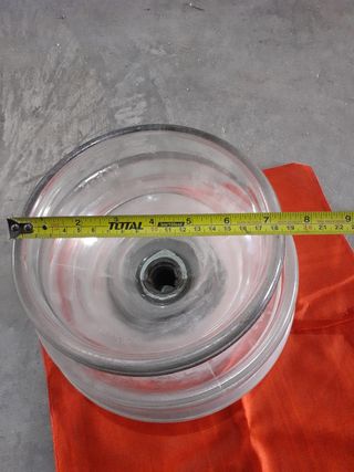 Isolatore in vetro temperato