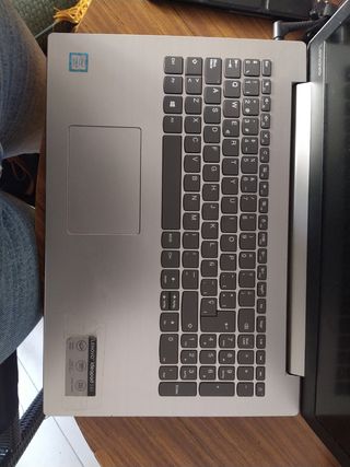 Portátil Lenovo ideapad 330