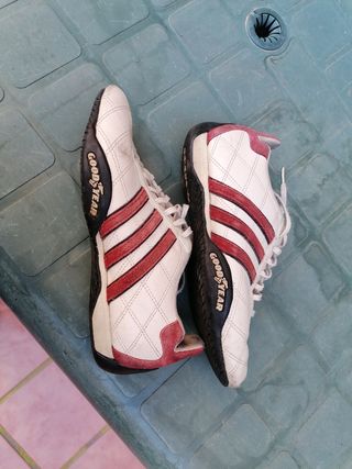 Adidas Goodyear 37 1/3