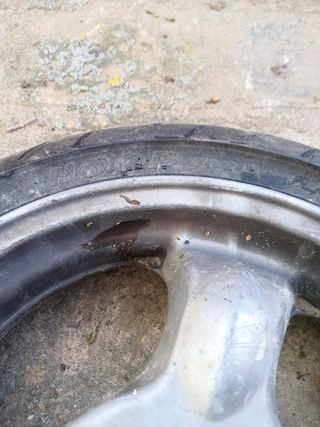 Rueda-LLanta atras de Scooter Benelli 491-50cc.Me