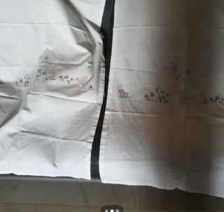 Coppia tende ricamate a mano