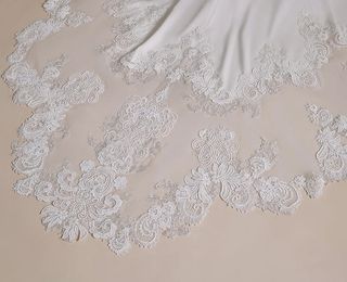 Modelo Catalina en Ceremoniosa.com