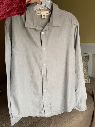 Camisa gris de H&M