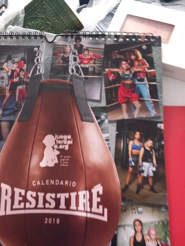 REGALO CALENDARIO 2018 DE FAMOSOS- LEER DESCRIPCIÓ