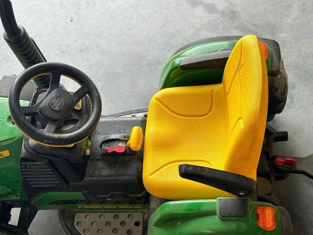 Tractor john deere niño