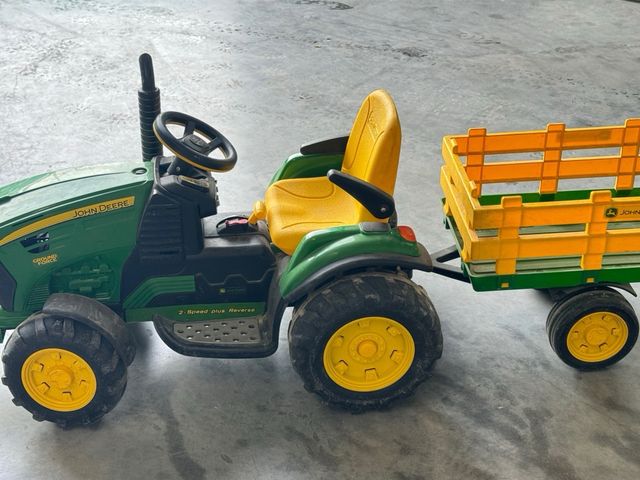 Tractor john deere niño
