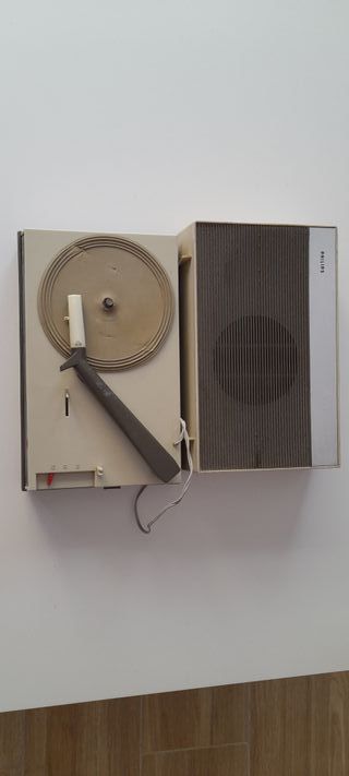 Tocadiscos maletín portátil PHILIPS 