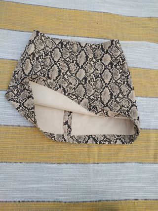 Falda piel serpiente NUEVA 