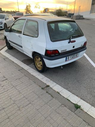 Renault Clio 1998