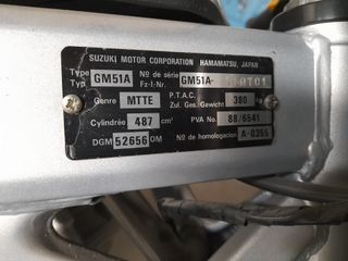 Moto Suzuki GS500E