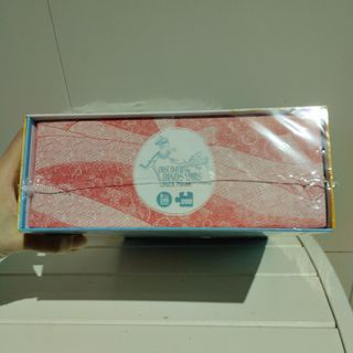 Puzzle dinosaurio con lupa