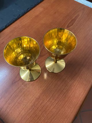 Bicchieri da aperitivo dorati a 24 carati,