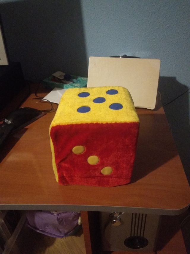 Dado de Peluche