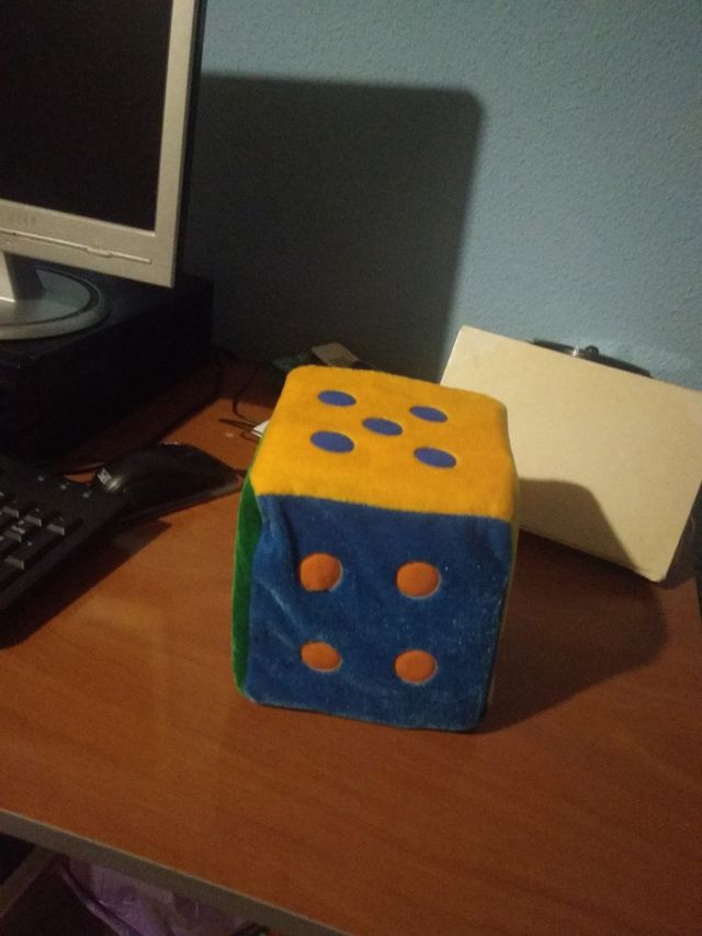 Dado de Peluche