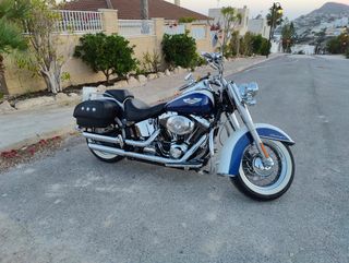 Harley Davidson Softail Deluxe