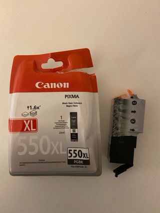 Cartuccia con scatola aperta ma ancora nuova !