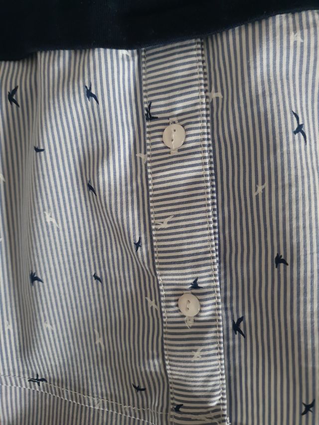 Maglia in cotone con effetto camicia sotto