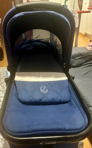 Capazo  de bebe jane muum