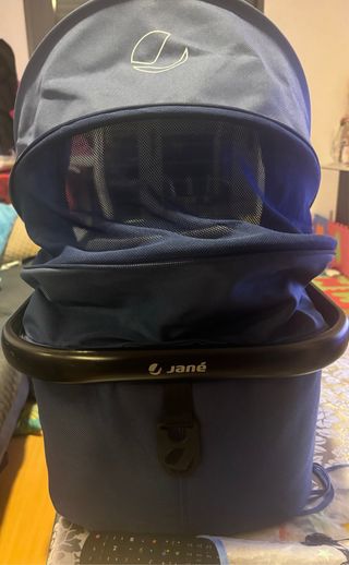 Capazo  de bebe jane muum