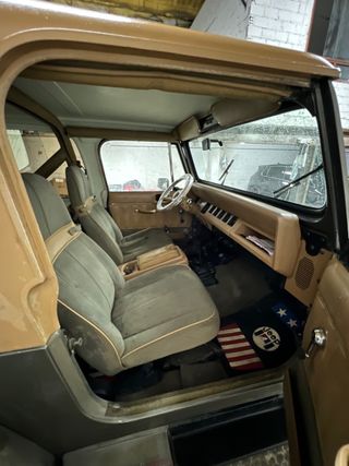 Jeep Wrangler Sahara Edition 1/150