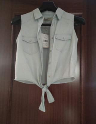 Camisa vaquera corta