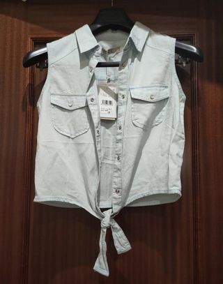 Camisa vaquera corta