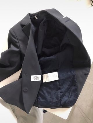 Traje Armani y camisa niño 8 años