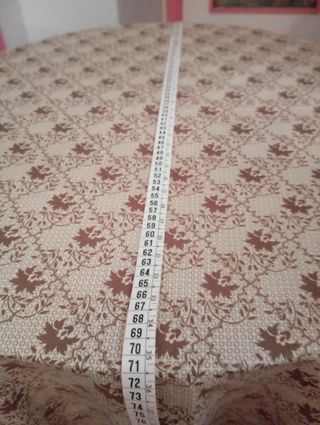 MESA REDONDA DE PLÁSTICO