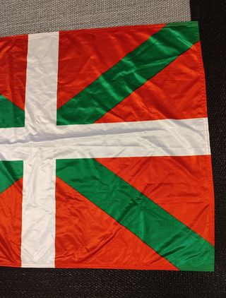 Ikurriña - Bandera de Euskadi