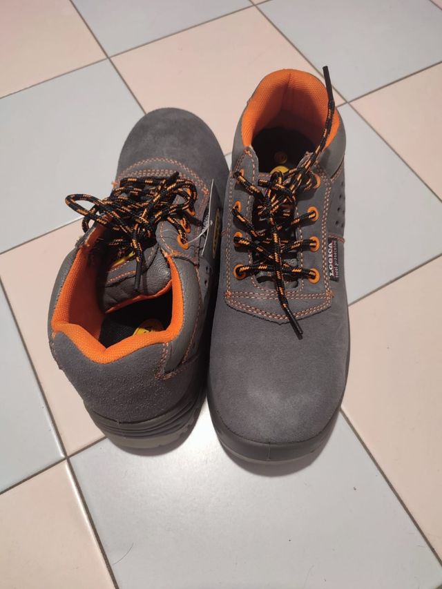 Scarpe infortunistiche