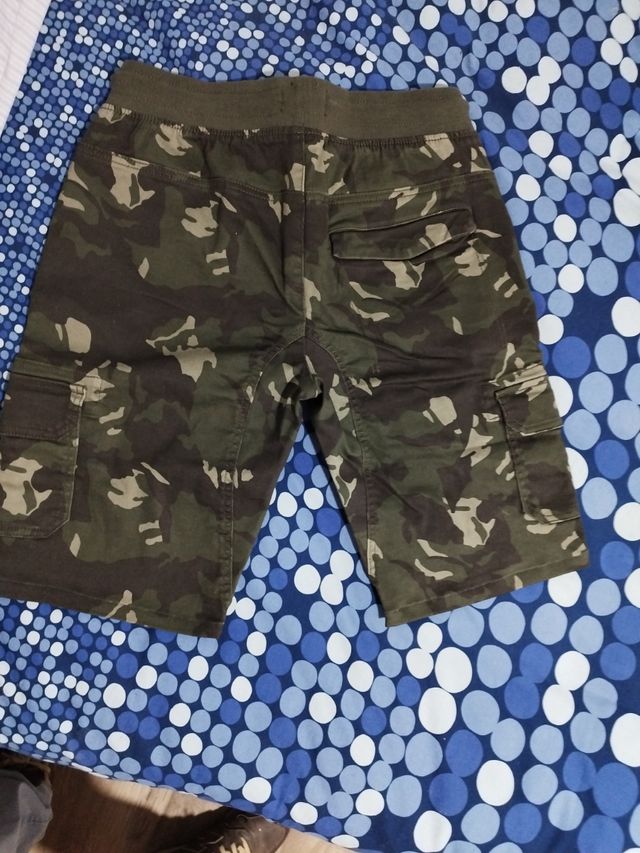 Bermuda camuflaje chico L
