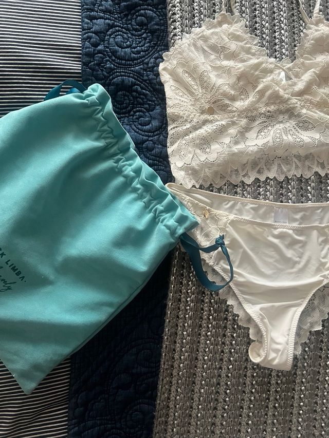 Conjunto lenceria Black Limba bralette y braguita