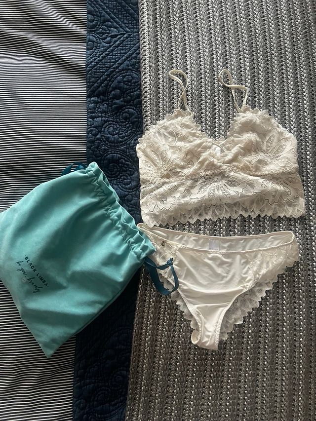 Conjunto lenceria Black Limba bralette y braguita