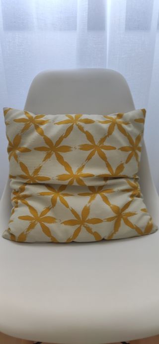 2 cojines con relleno de ikea