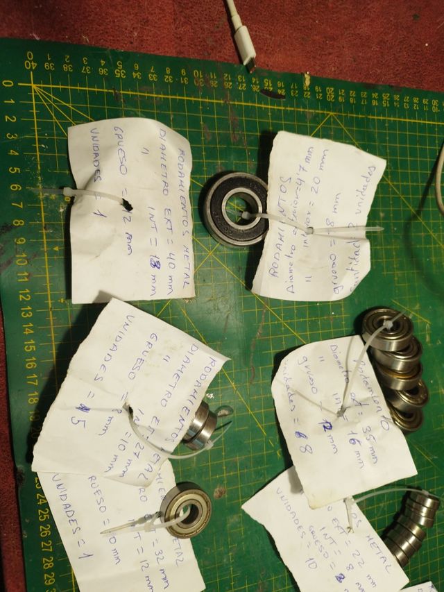 Lote de rodamientos de hierro 